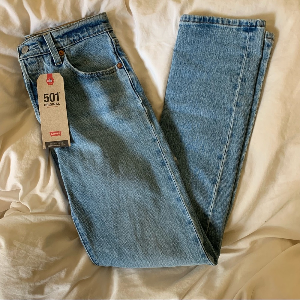 Levi’s 501 Original Fit Straight Stretch Jeans (Tango Love)